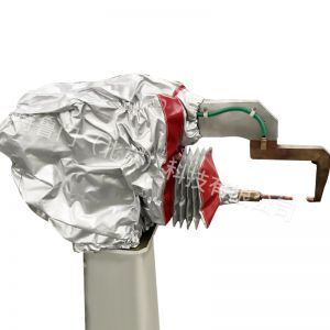 機器人焊槍怎么樣降低高溫焊渣傷害
