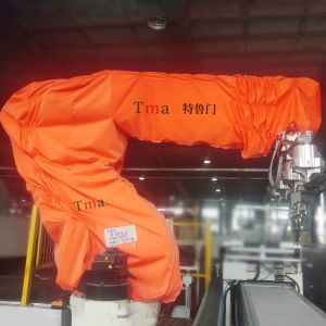 川崎CP180L碼垛機器人防塵防護(hù)服的作用