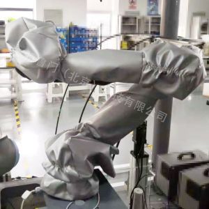 為什么要應(yīng)用機(jī)器人防護(hù)服保護(hù)協(xié)作機(jī)器人？