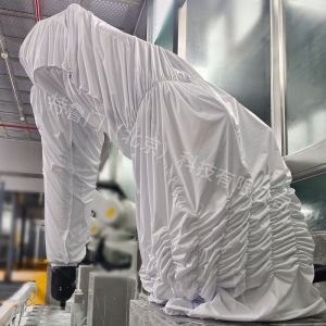 解鎖汽車涂裝新高度：噴涂機器人防護服的關(guān)鍵作用
