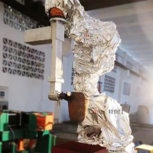 機器人阻燃防護服：澆鑄生產(chǎn)線上的安全守護者