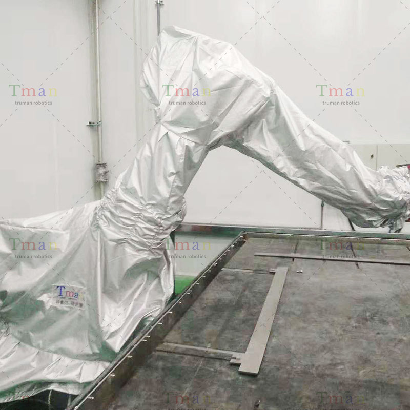 庫(kù)卡機(jī)器人防水防護(hù)服