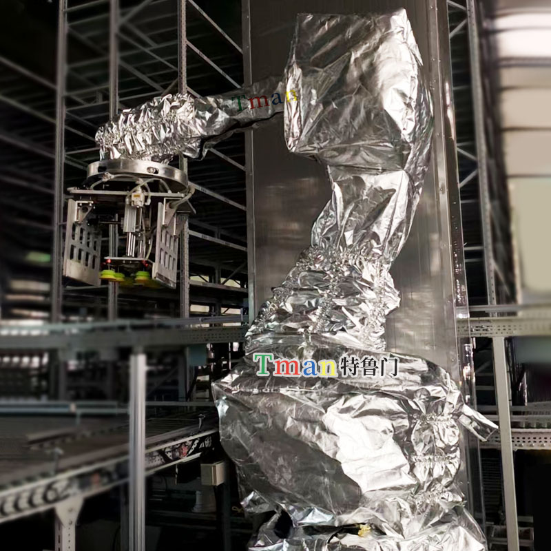 那智SRA166-01機(jī)器人加熱防護(hù)服