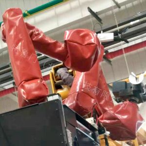 機器人防護服在新能源電池車間應用的重要性