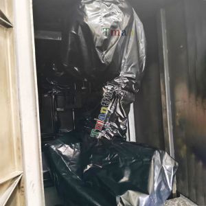 ABB IRB6640機(jī)器人高壓清洗防護(hù)服的功能解析