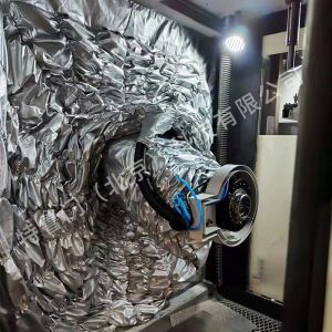 窗口式防護(hù)罩在機(jī)器人噴丸作業(yè)中的重要作用