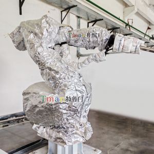 澆鑄機(jī)器人防護(hù)服：工業(yè)高溫場景下的可靠屏障